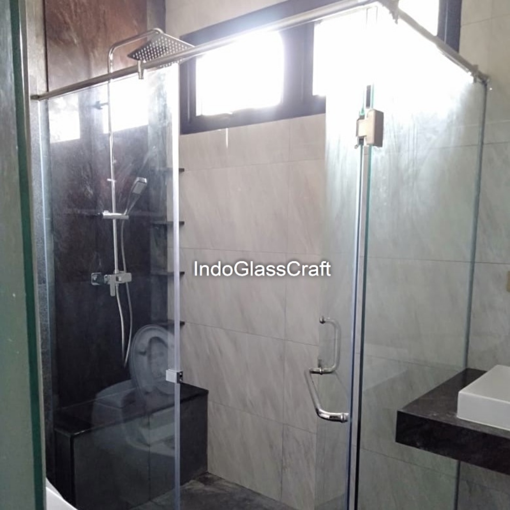 Penyekat Dinding Dan Pintu Kaca Tempered Kamar Mandi Di Hotel Omaya Indo Glass Craft