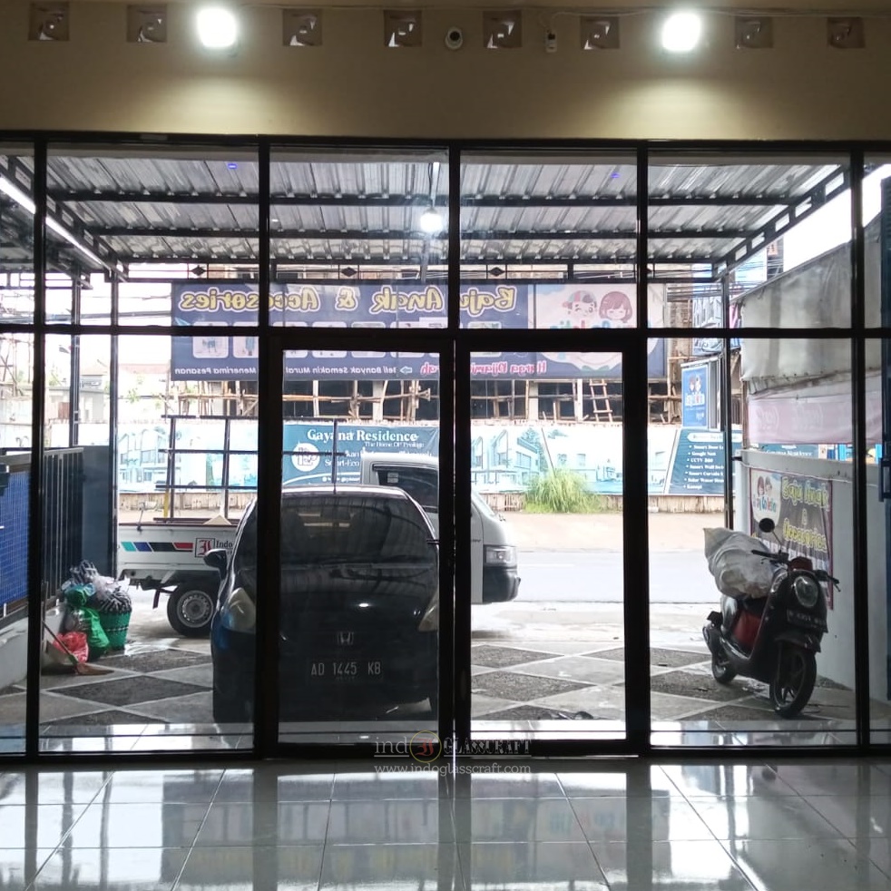 Partisi Aluminium Pintu